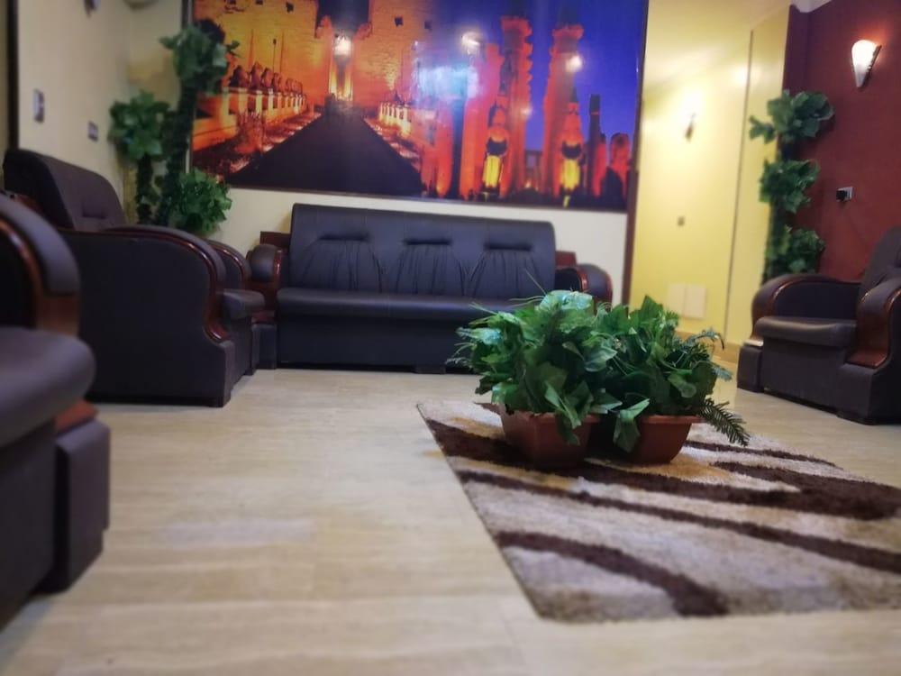 ماي هوتيل هوستل القاهرة المظهر الخارجي الصورة